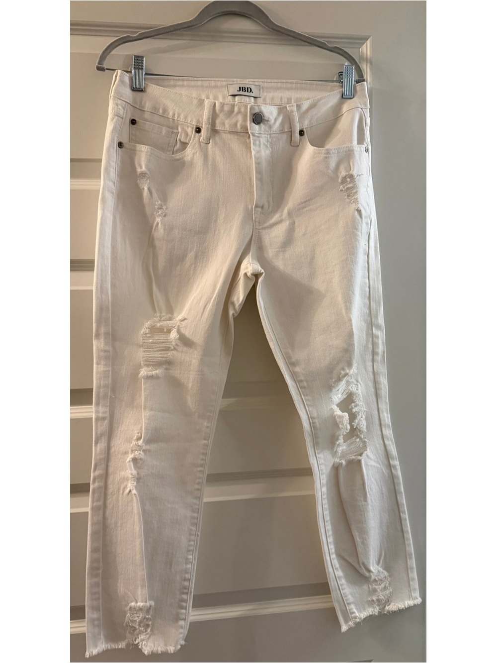 EUC JBD White Distressed Raw Hem Women’s Denim Jeans - Size 29